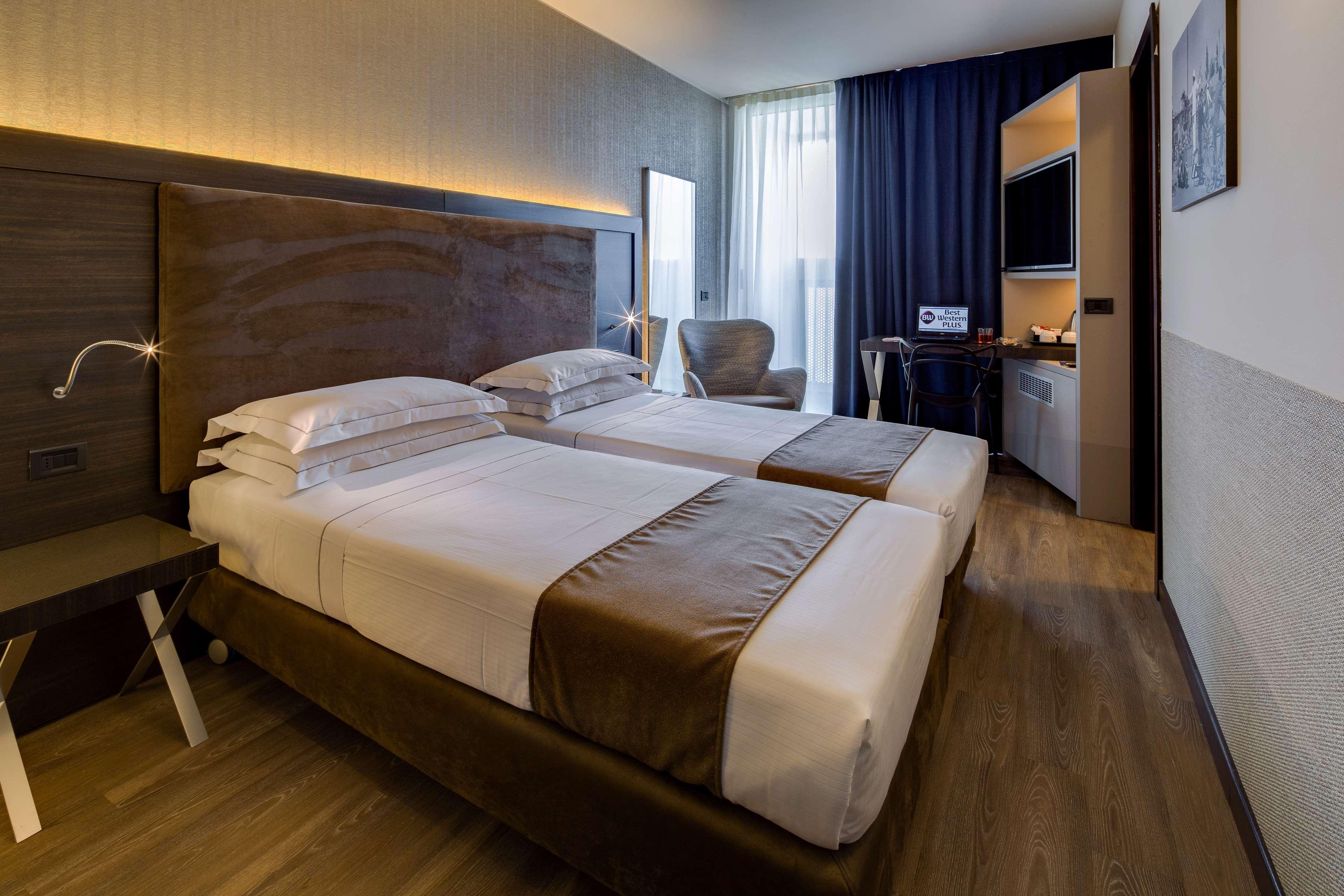Best Western Plus Hotel Farnese Парма Екстериор снимка