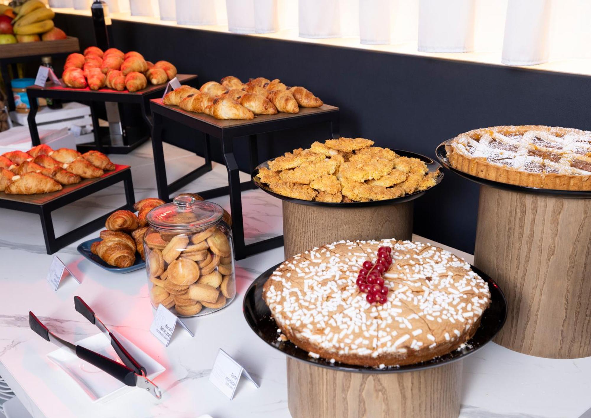 Best Western Plus Hotel Farnese Парма Екстериор снимка